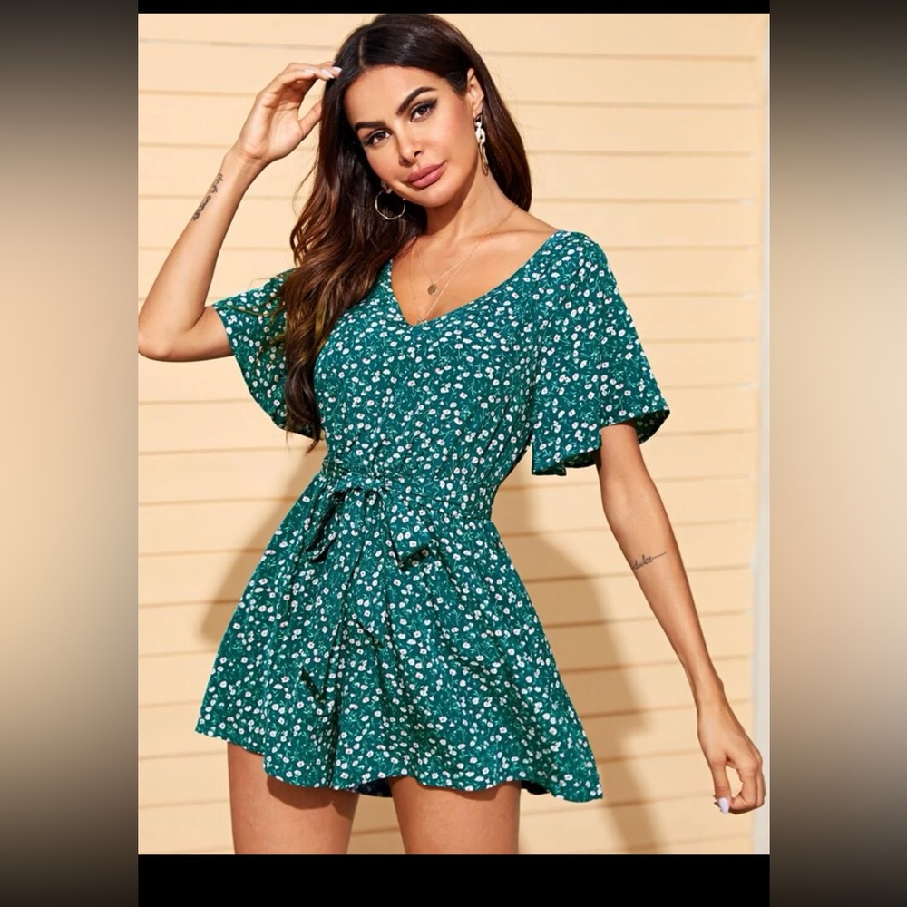 SHEIN VCAY Flutter Sleeve Belted Ditsy Floral Romper